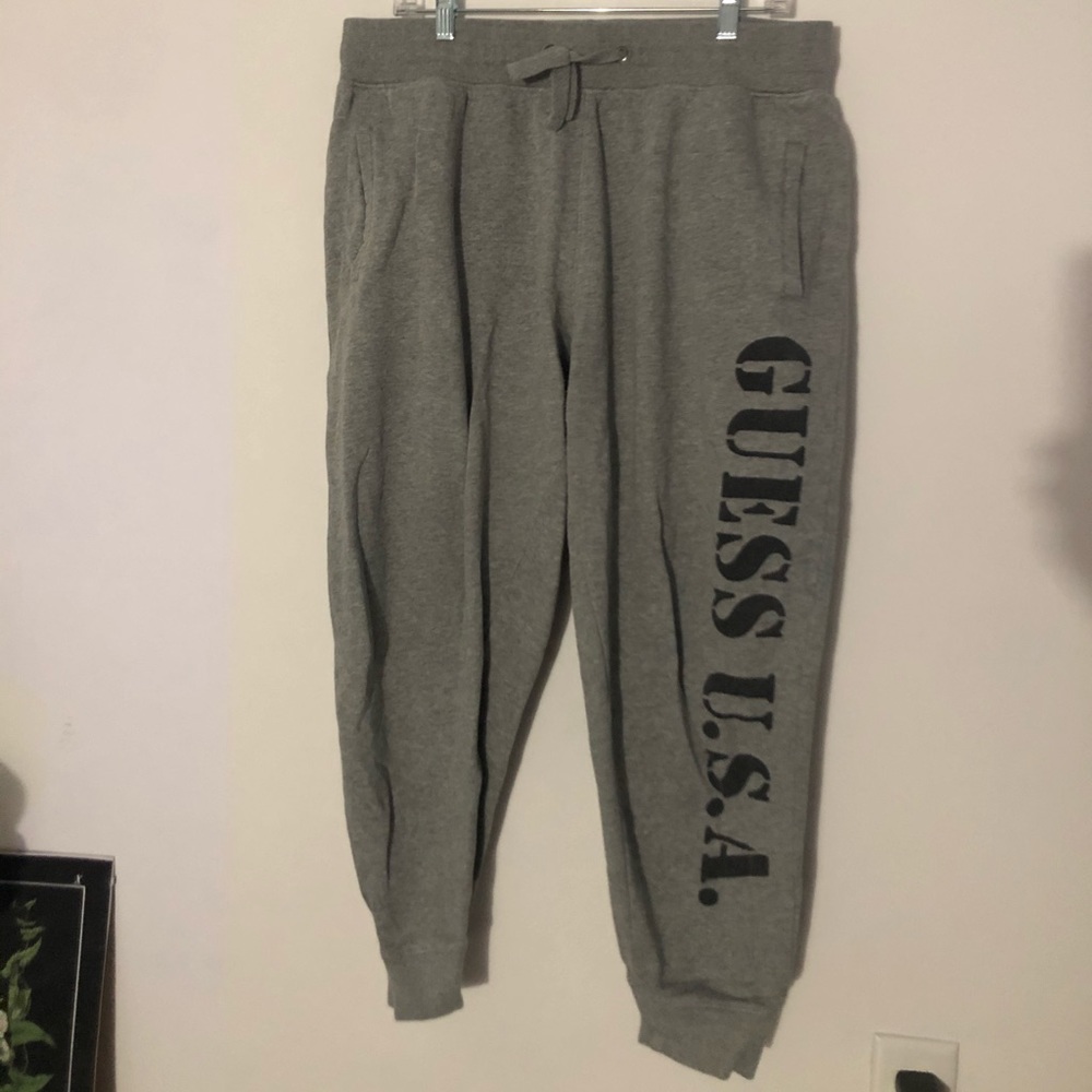 GREY GUESS SWEATPANTS
